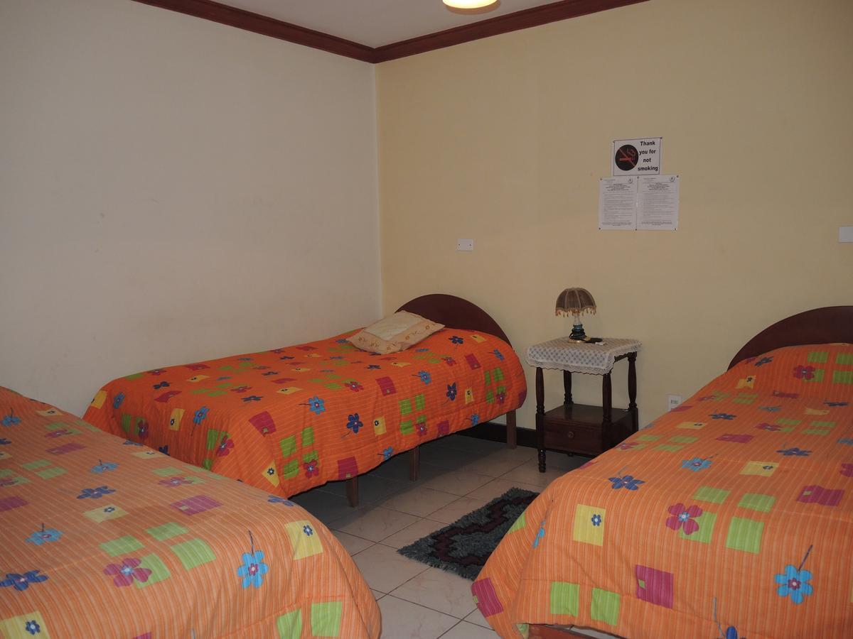 Hostal Valle Hermoso Tupiza Bagian luar foto